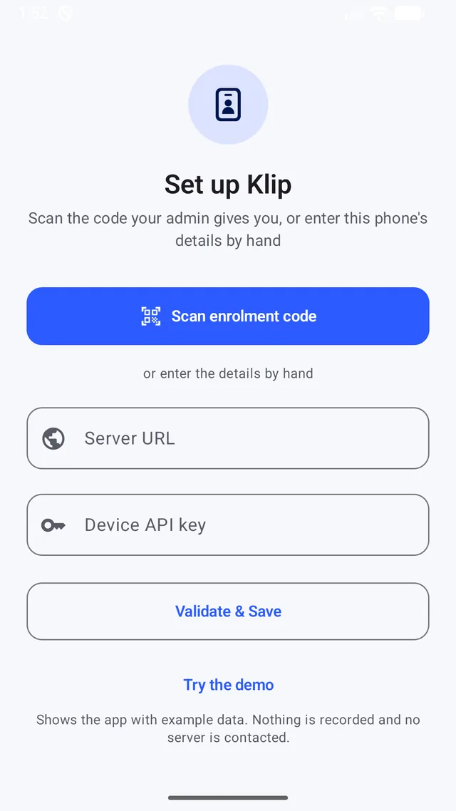 A Klip mobilalkalmazás üzembe helyező képernyője QR-kódos beolvasással